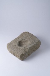 Saddlequerns /anvil stones Pictures