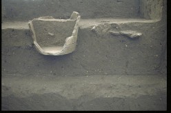 No.149 pot used as a coffin for a child Pictures