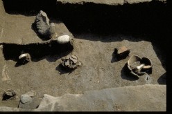 No.145 pot used as a coffin for a child Pictures