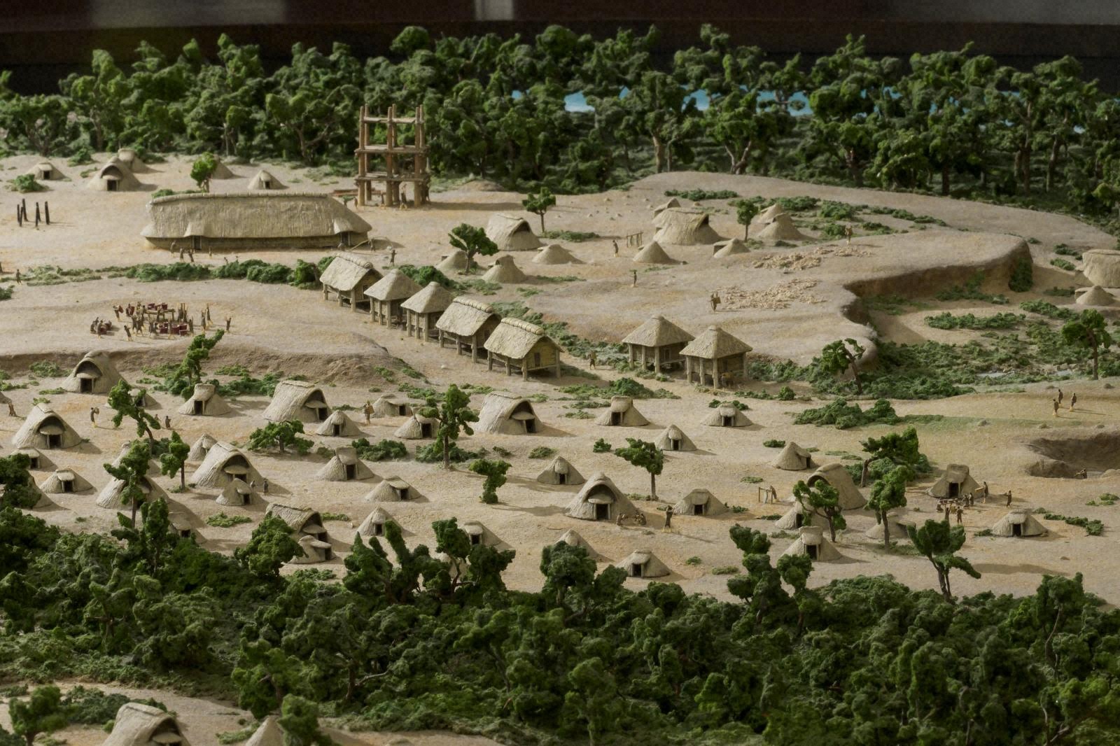 三内丸山遺跡の復元模型